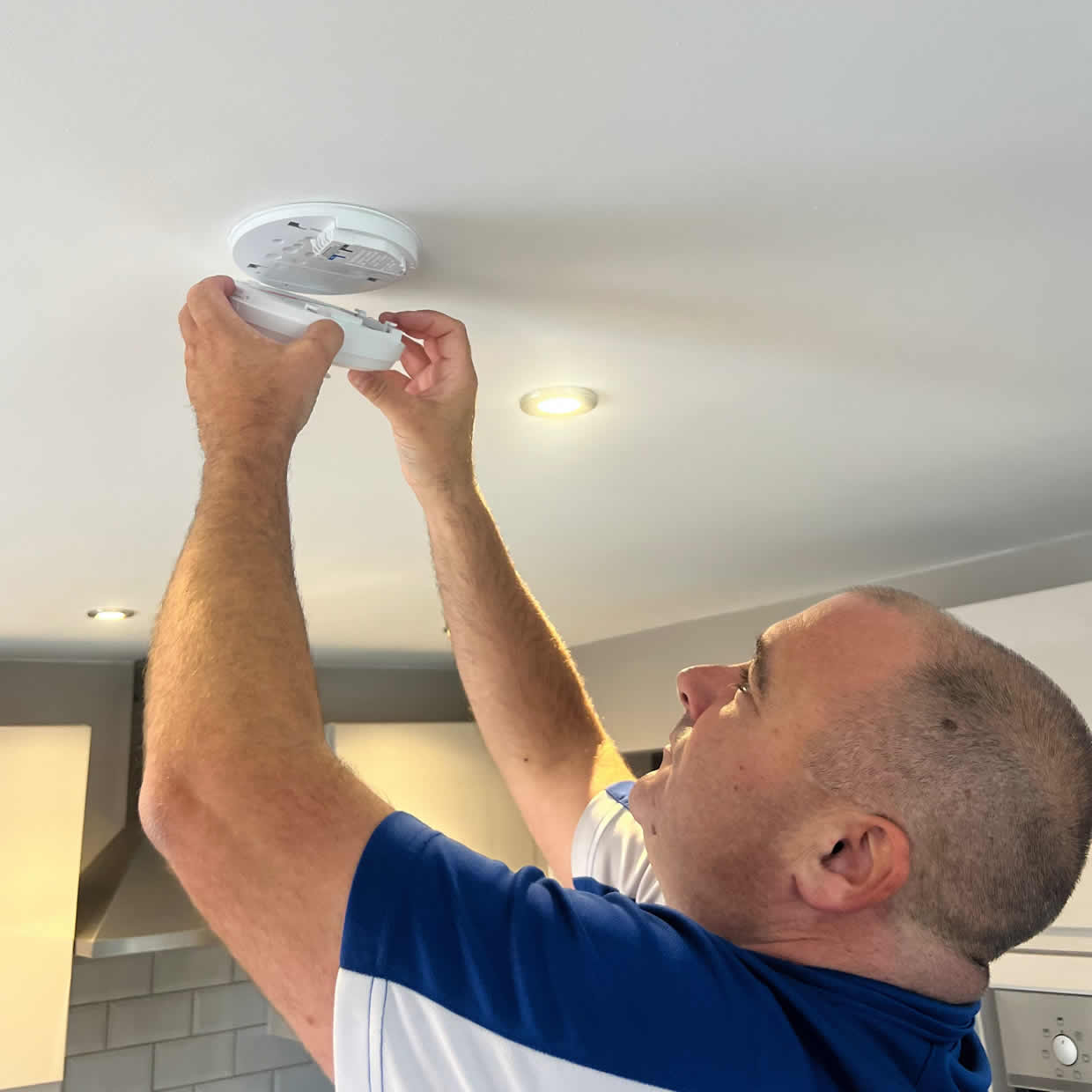 Local smoke alarm installer covering Heywood